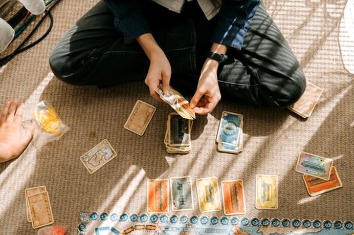 ba cây trực tuyến F8bet